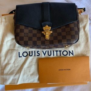 ❌SOLD❌LV Damier Ebene Clapton